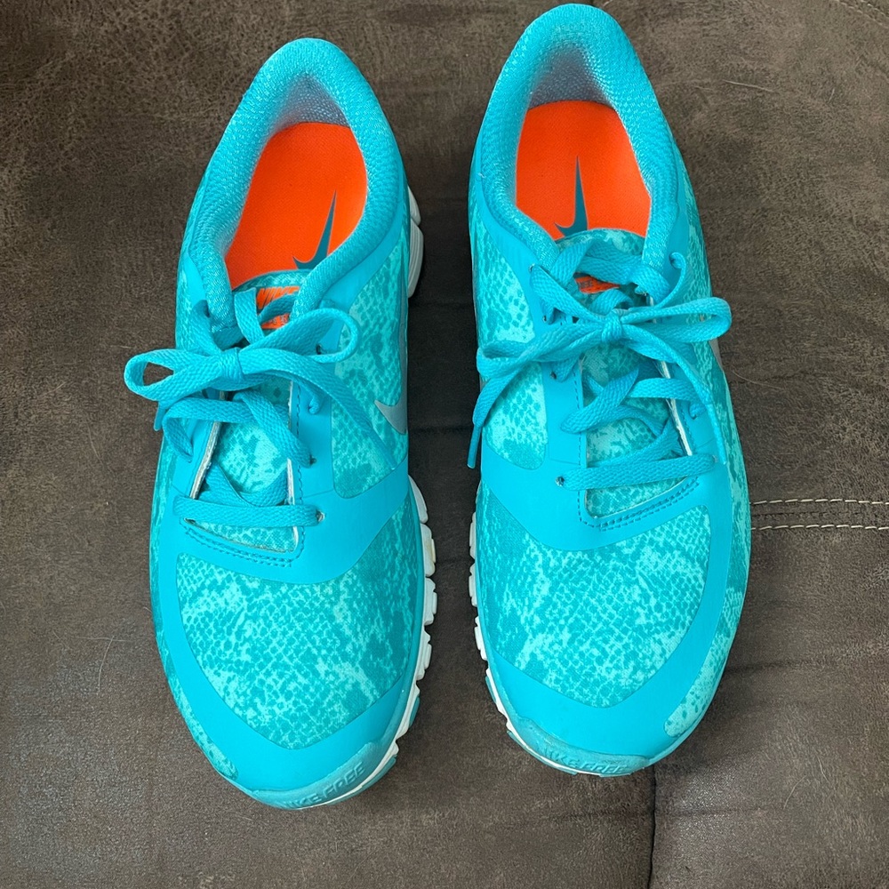 Women Nike running shoes